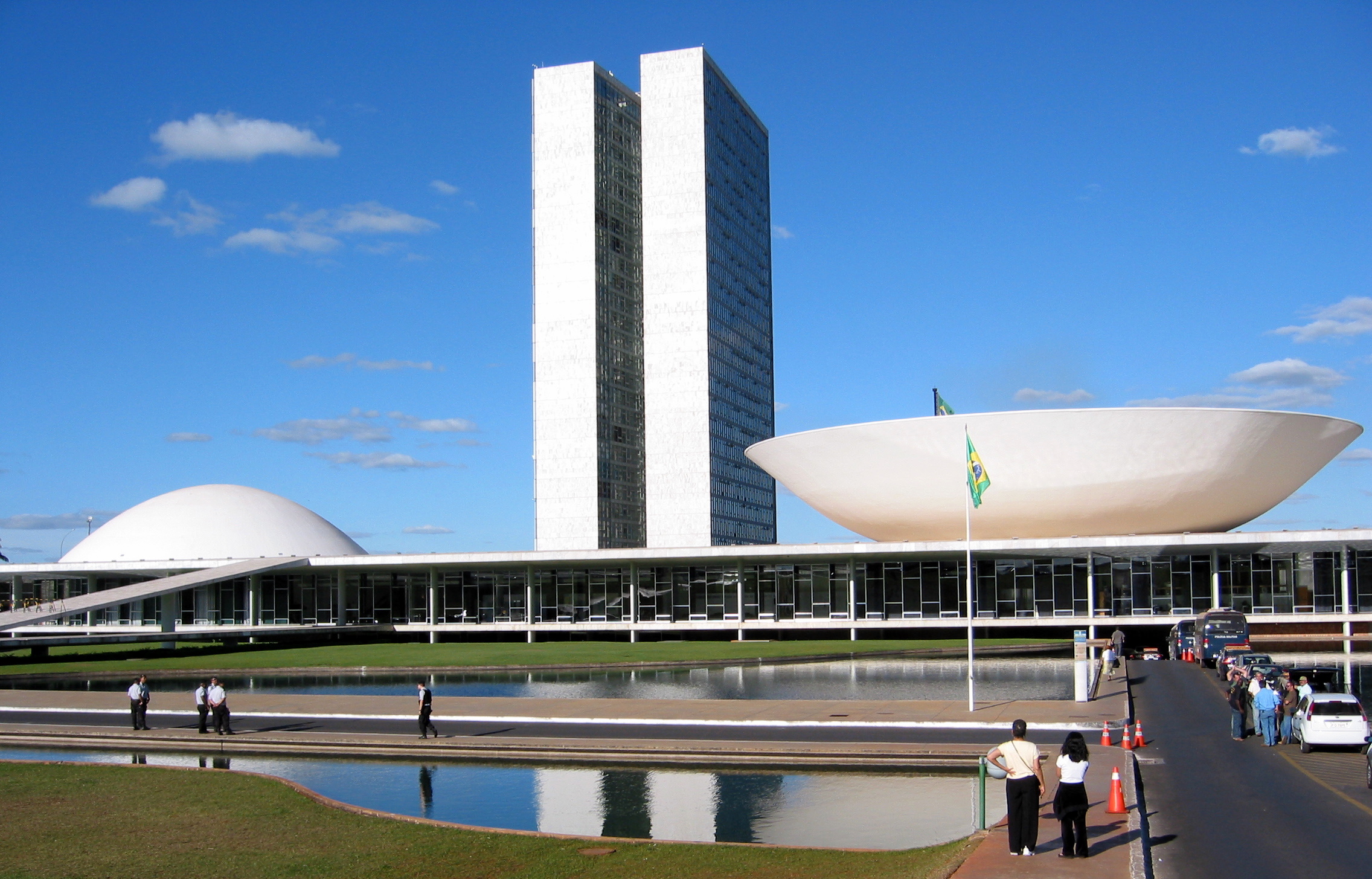 Orçamento 2023 prevê percentual de aumento de 4,86% menor que reivindicação da categoria